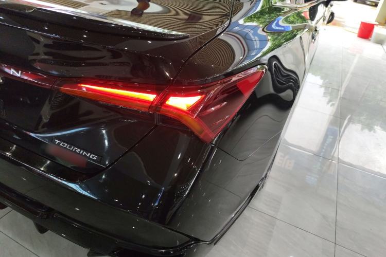 Used Toyota Avalon 2021 2.5L Touring Prestige SPORT Edition Right Rear Taillight