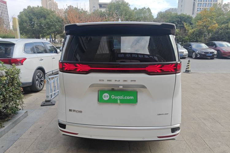 Used Denza D9 2022 DM-i 970 Four-Wheel Drive Flagship Model