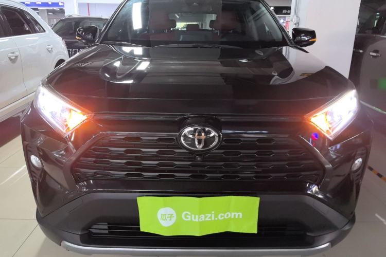 Used Toyota RAV4 2020 2.0L CVT Two-Wheel Drive Fashion Edition