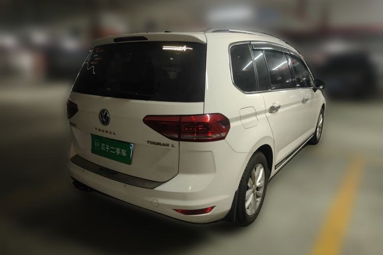 Used Volkswagen Touran 2018 Volkswagen Touran L 280TSI DSG Comfort Edition 7 Seats China VI Standard Rear Right 45 Deg