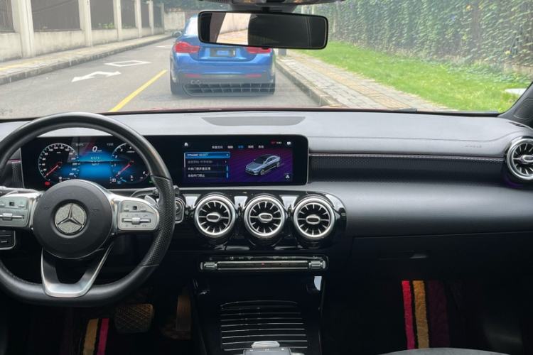 Used Mercedes-Benz A-Class 2020 Restyled A 200 L Sport Sedan Fashion Version
