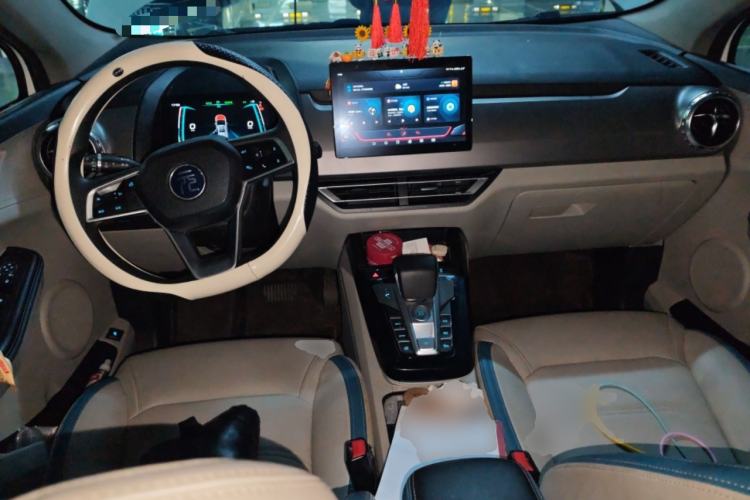 Used BYD Yuan Pro 2023 320KM Luxury Version
