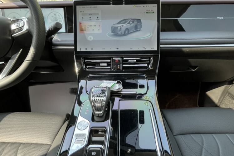 Used GAC Trumpchi M8 2024 Master Series 400T Prestige Edition Interior 11