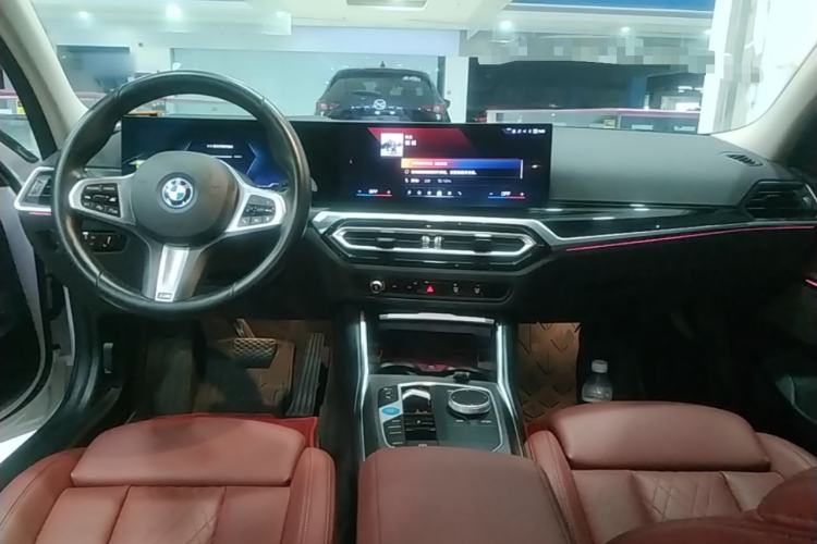 Used BMW i3 2024 eDrive 40 L Midnight Sports Package
