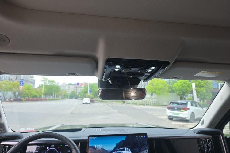 Used Formula Leopard 5 2023 Navigator Edition Headliner