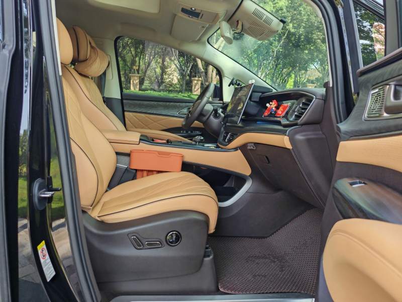 Used Denza D9 2024 DM-i 980 Four-Wheel Drive Prestige Model – Premium — 17