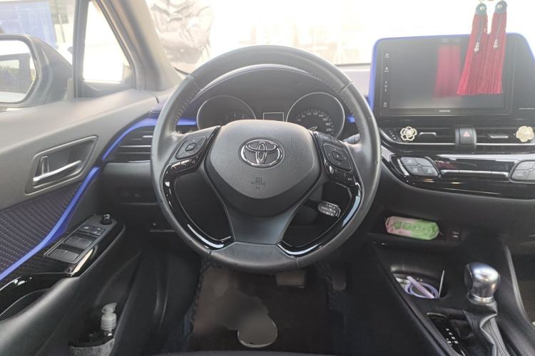 Used Toyota IZOA 2018 2.0L Yichi Version China VI Standard
