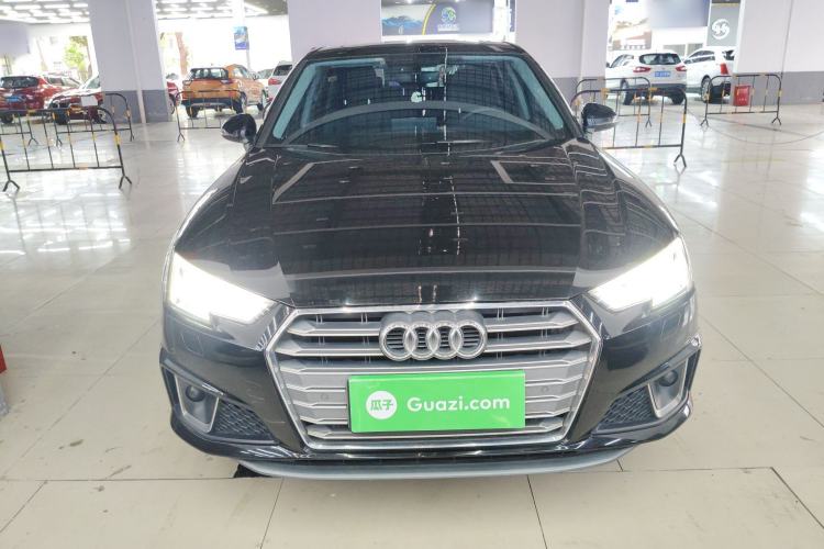 Used Audi A4L 2019 40 TFSI Fashion Edition China VI Emission Standard

