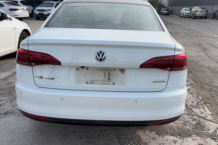 Used Volkswagen Bora 2019 1.5L Manual Fashion Edition Exterior 4