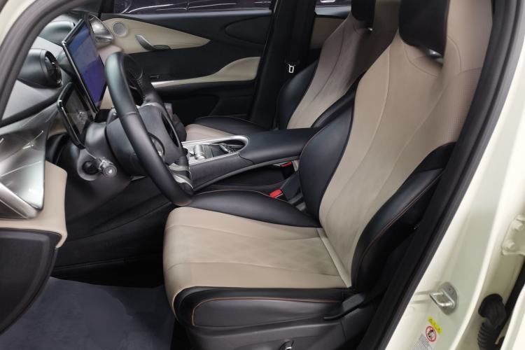 Used BYD Dolphin 2023 420 km Fashion Edition
