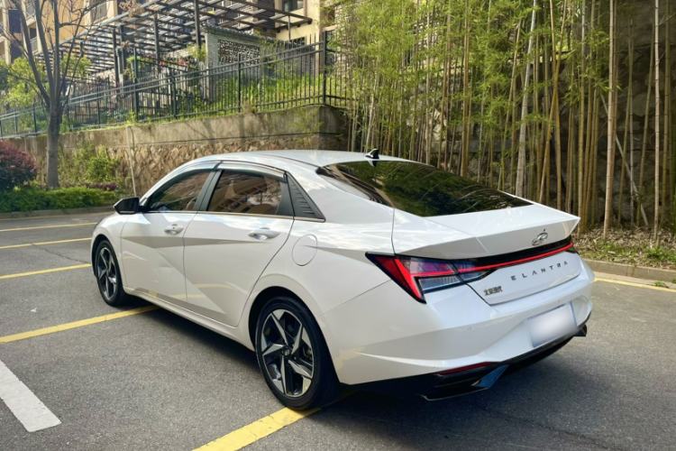 Used Hyundai Elantra 2022 1.5L CVT LUX Prestige Edition