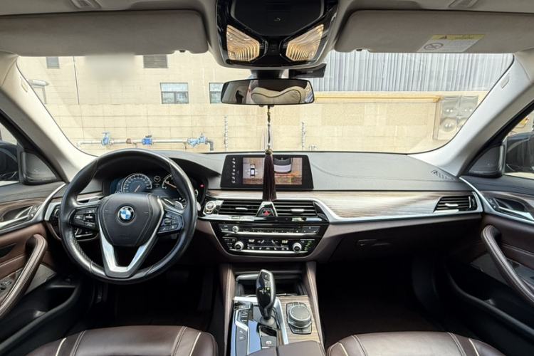 Used BMW 5 Series 2018 530Li Luxury Edition Premium Package
