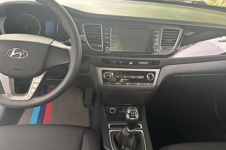 Used Hyundai Mistra 2014 1.8L Manual Comfort GL Model

