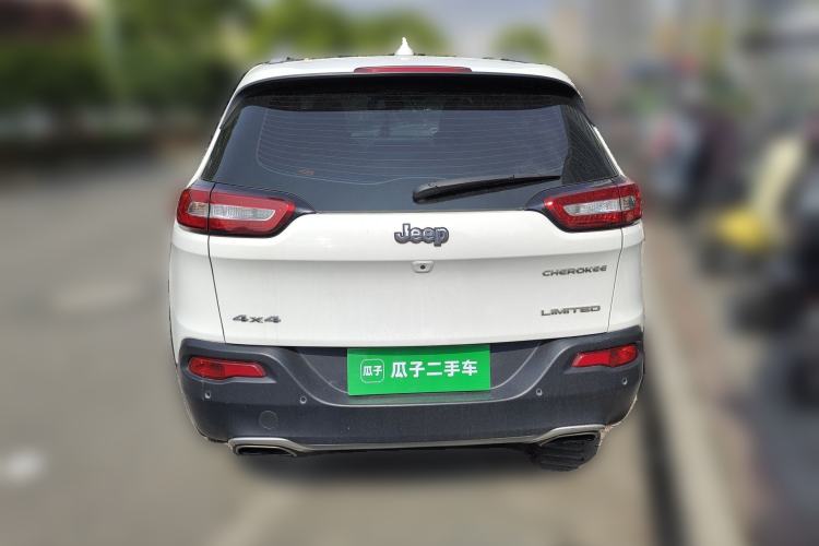 Used Jeep Cherokee 2016 2.4L Superior Edition Rear