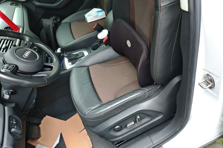 Used Audi Q3 2018 30th Anniversary Edition 30 TFSI Fashion Model Left Front Seat