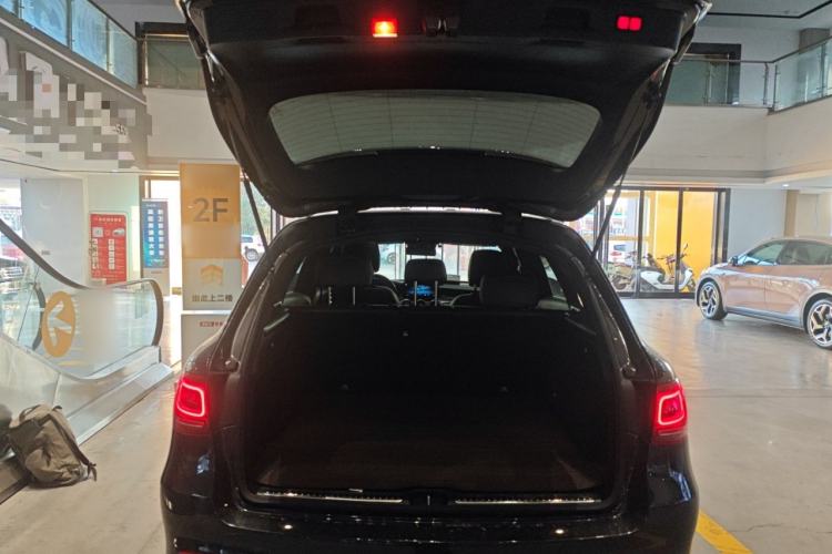 Used Mercedes-Benz GLC 2020 Facelift GLC 300 L 4MATIC Dynamic Edition
