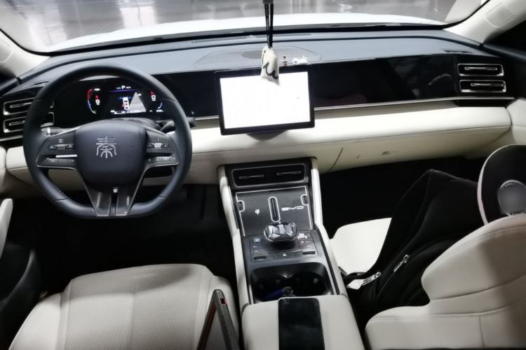 Used BYD Qin L 2024 DM-i 80KM Leading Model
