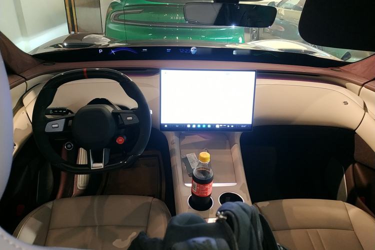 Used Xiaomi Auto YU7 2025 Ultra-Long Range High-Performance All-Wheel-Drive Max Edition
