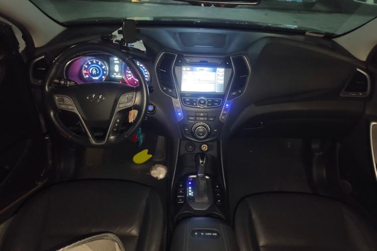 Used Hyundai Santa Fe 2015 2.0T Automatic 4x4 Top-Grade 7-Seater
