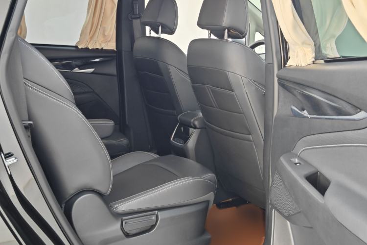 Used SAIC MAXUS Dajia 5 2022 1.3T Plug-in Enjoyment Edition 7-Seater
