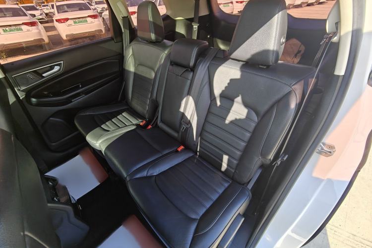 Used Ford Edge 2018 EcoBoost 245 Two-Wheel-Drive Platinum Edition 7-Seater China V Emission Standard Interior 13