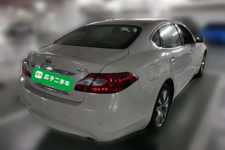 Used Infiniti Q70 2013 Q70L 2.5L Elegance Edition Rear Right 45 Deg