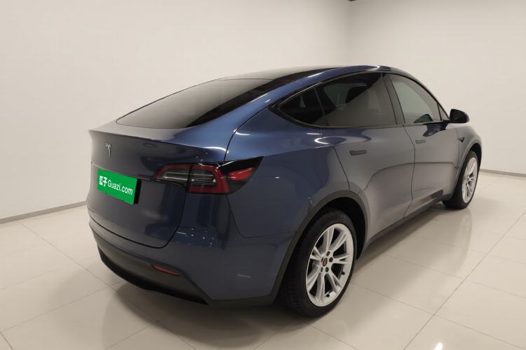 Used Tesla Model Y 2021 Long-Range All-Wheel-Drive Version 3D7