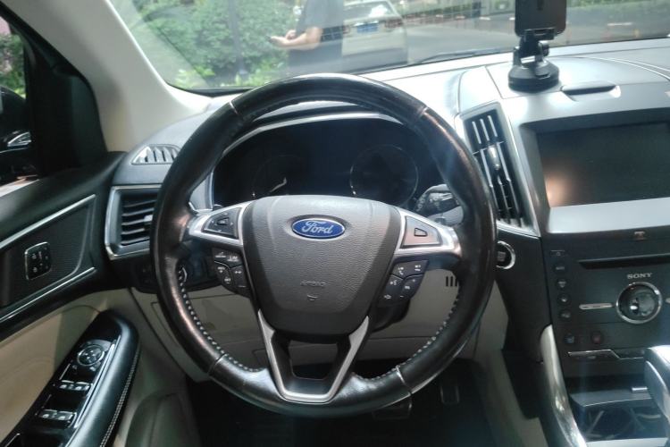 Used Ford Edge 2015 2.0T GTDi Four-Wheel Drive Prestige Model Steering Wheel