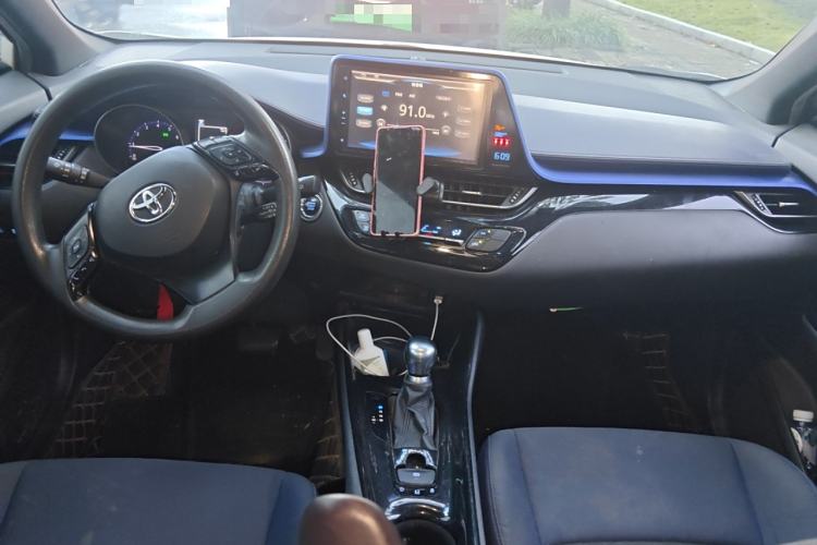 Used Toyota C-HR 2018 2.0L Leading Edition China V-standard
