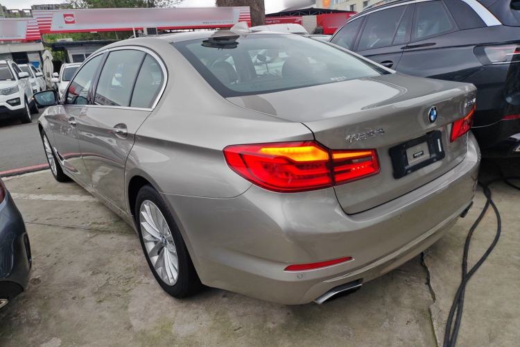 Used BMW 5 Series 2018 525Li Luxury Package Exterior 2