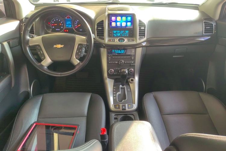 Used Chevrolet Captiva 2017 2.4L 4x4 Flagship Edition 7-Seater