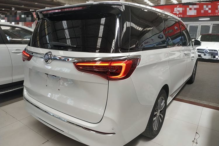 Used Buick GL8 2022 ES Landtrek 653T Luxury Edition Rear Right 45 Deg