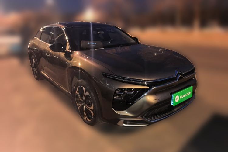 Used Citroen C5 X 2021 1.6T Impressive Edition Front Right 45 Deg