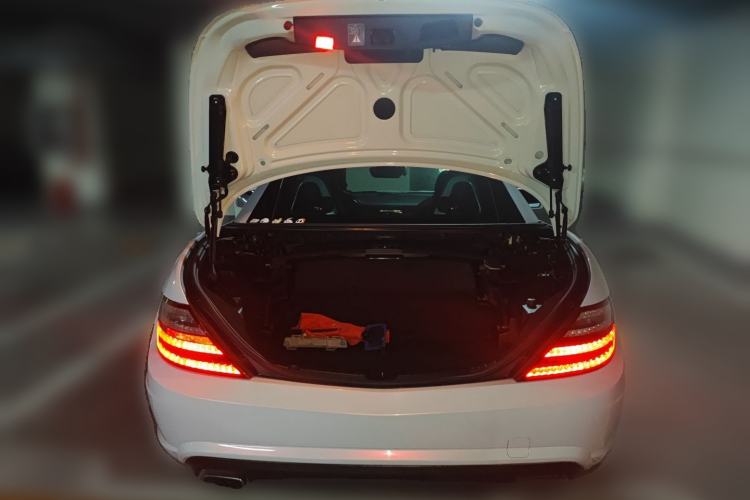 Used Mercedes-Benz SLK-Class 2011 SLK 200 Luxury Sports Model
