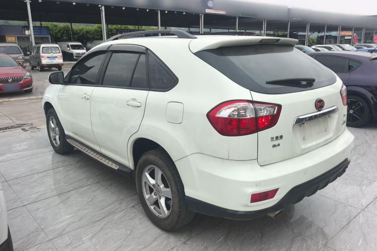 Used BYD S6 2014 2.4L Automatic Prestige 5-Seater