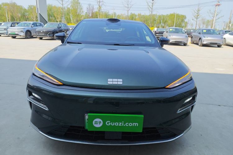 Used Geely Galaxy 8 2025 130km EM-P Starship Edition
