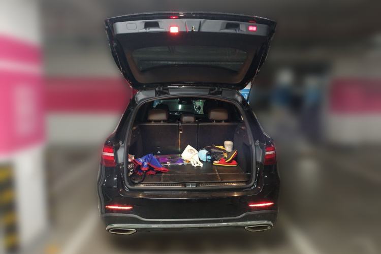 Used Mercedes-Benz GLC 2017 GLC 260 4MATIC Luxury Model Trunk