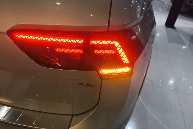 Used Volkswagen Tiguan L 2021 330TSI Automatic Two-Wheel Drive R-Line Flagship Edition