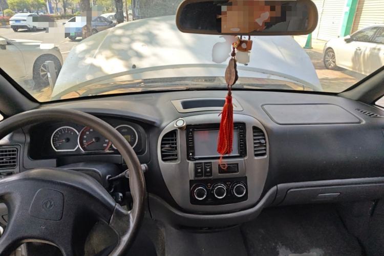 Used FORTHING Lingzhi 2013 M5 Q7 2.0L 7-Seater Long-Wheelbase Comfort Model
