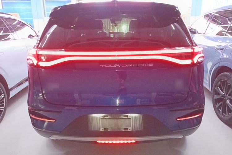 Used BYD Tang New Energy 2022 EV 635 km All-Wheel-Drive Flagship Model
