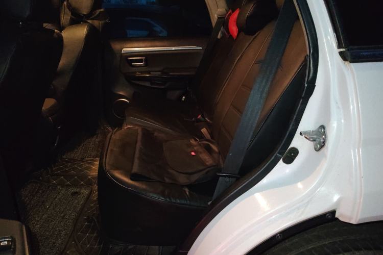 Used Haval H5 Classic 2013 Zhizun Edition 2.0L Manual Two-Wheel Drive Entry-Level Model