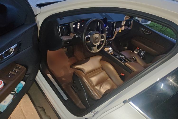 Used Volvo XC60 New Energy 2023 T8 Plug-in Hybrid Long-Range All-Wheel Drive Smart Luxury Edition Driver Seat