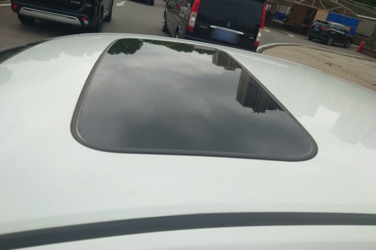 Used Honda Envix 2019 180TURBO CVT Enjoyment Edition China VI Roof