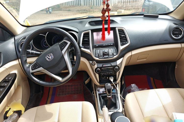 Used CHANGAN Eado 2015 1.6L Manual Luxury Model China IV Standard