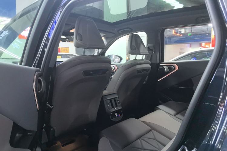 Used BMW X3 2025 xDrive30L Luxury Edition M Sport Package Left Rear Seat