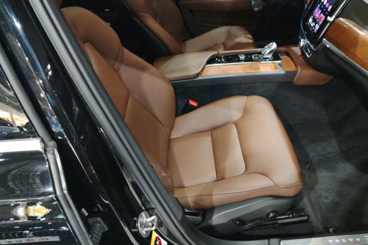 Used Volvo S90 2023 B5 Zhiyi Luxury Edition