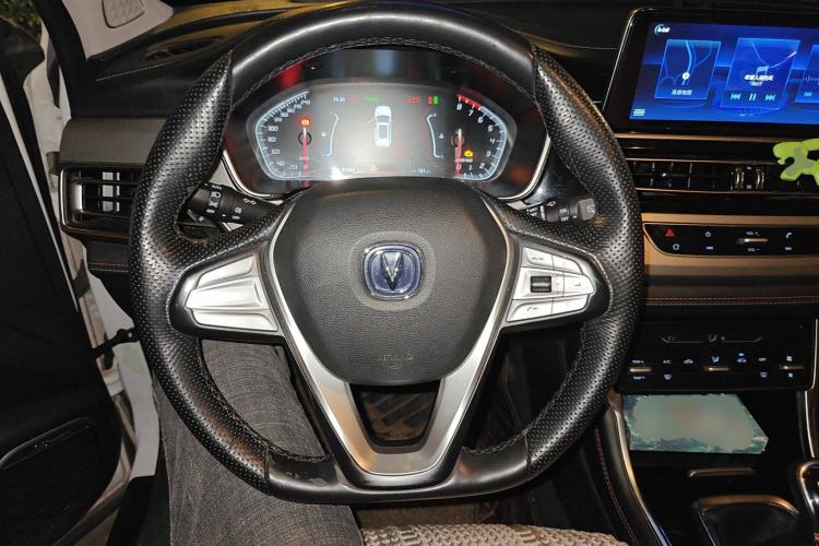 Used CHANGAN CS75 2018 280T Manual Smart Edition China V Standard Steering Wheel