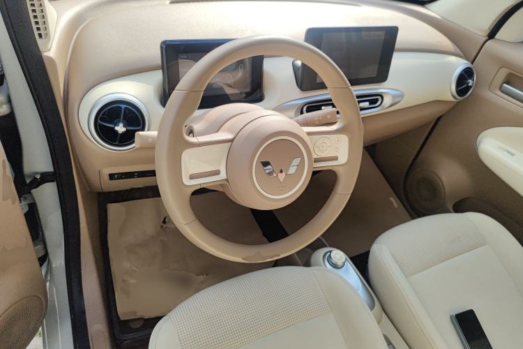 Used Wuling Hongguang MINIEV 2025 Four-Door Version Premium Edition
