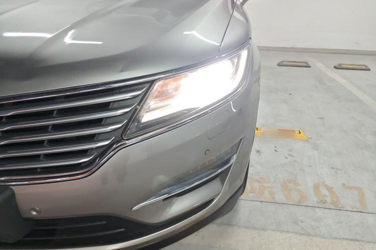 Used Lincoln MKC 2017 2.0T Two-Wheel-Drive Luxury Edition