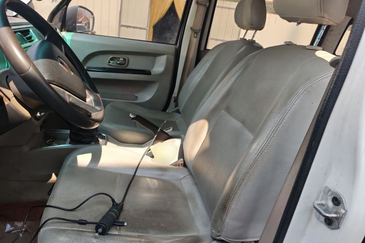 Used Jinbei New Hiace X30L 2018 1.5L Wealth Edition DLCG14 Left Front Seat